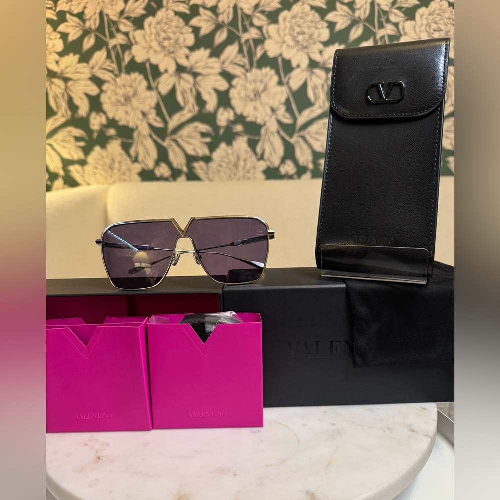 Valentino Limited Edition Sunglasses with Crossbody Bag, Full Inclusion